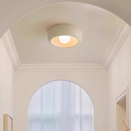 Kasa Yuki – Plafonnier LED Crème | Design Compact pour Entrée, Couloir, Dressing