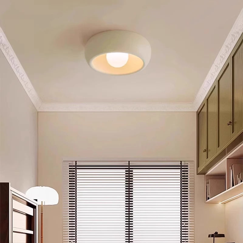 Kasa Yuki – Plafonnier LED Crème | Design Compact pour Entrée, Couloir, Dressing
