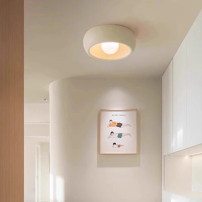 Kasa Yuki – Plafonnier LED Crème | Design Compact pour Entrée, Couloir, Dressing